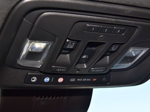 Used 2024 GMC Sierra 1500 AT4X image 32