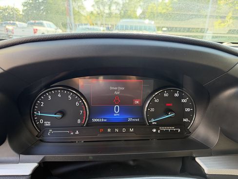 Used 2020 Ford Explorer XLT AWD/4WD image 14