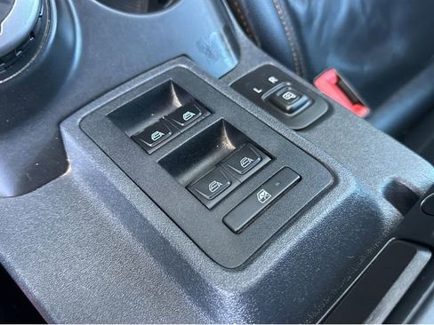 Used 2022 Ford Bronco Badlands image 33