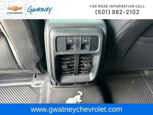 Used 2025 Ford Bronco Outer Banks w/ Sasquatch Package AWD/4WD image 25