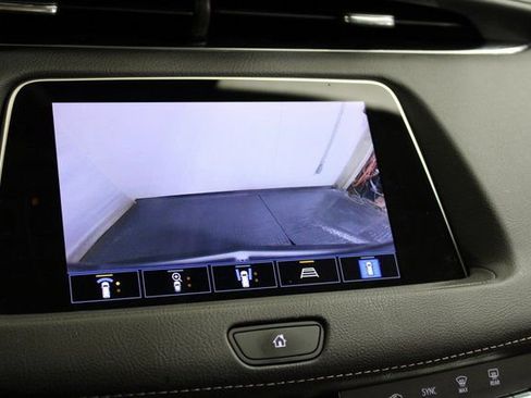 Certified 2022 Cadillac XT4 Premium Luxury w/ Enhanced Visibility Package image 15