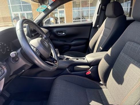 Certified 2023 Honda HR-V Sport image 8