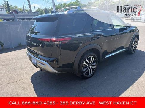 Certified 2025 Nissan Pathfinder Platinum w/ Cargo Package AWD/4WD image 8