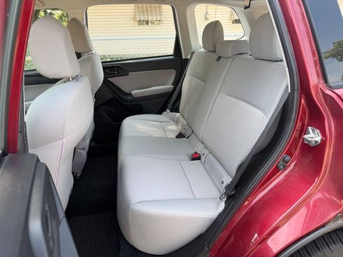 Used 2014 Subaru Forester 2.5i AWD/4WD image 23