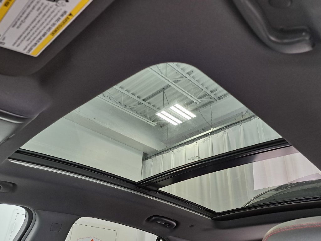 Used 2023 Chevrolet Equinox RS w/ RS Leather Package FWD image 27