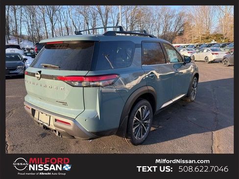 Used 2026 Nissan Pathfinder Platinum w/ Cargo Package AWD/4WD image 6