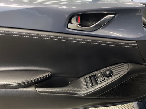 Used 2021 MAZDA MX-5 Miata RF Grand Touring image 12