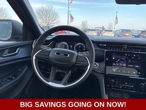 New 2025 Jeep Grand Cherokee Laredo X image 41