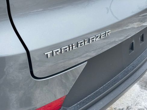 Used 2023 Chevrolet TrailBlazer LS image 24