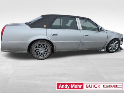 Used 2010 Cadillac DTS Premium w/ Driver Awareness Package image 23