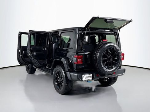 Used 2023 Jeep Wrangler Unlimited Sahara w/ Cold Weather Group image 30