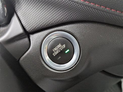 Used 2022 Chevrolet Equinox RS w/ RS Leather Package image 38