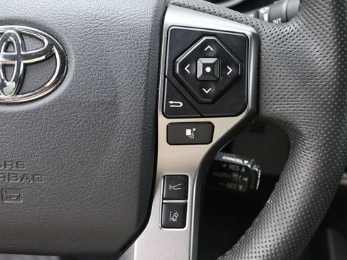 Used 2019 Toyota Tacoma Limited AWD/4WD image 16