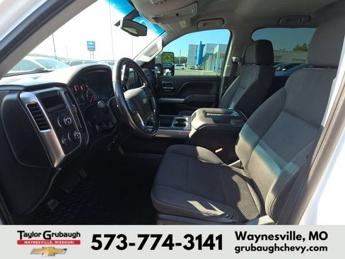 Used 2018 Chevrolet Silverado 1500 LT w/ All Star Edition AWD/4WD image 16