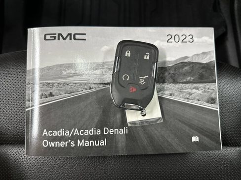 Used 2023 GMC Acadia AT4 w/ Preferred Package AWD/4WD image 43