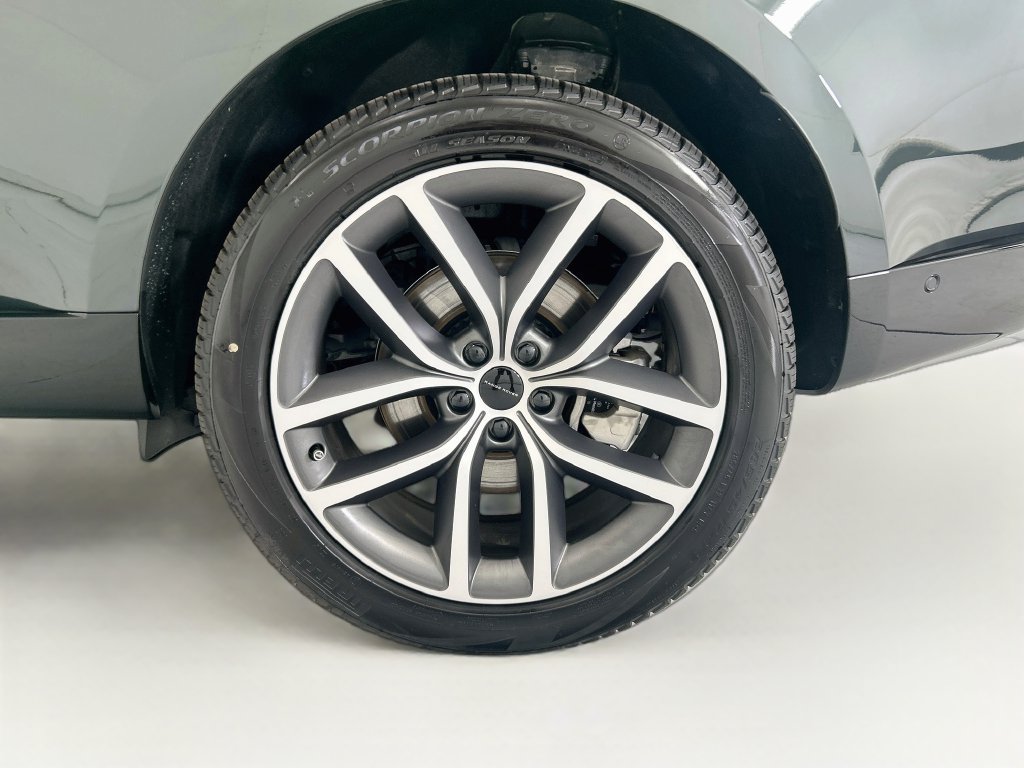 New 2026 Land Rover Range Rover SE AWD/4WD image 30