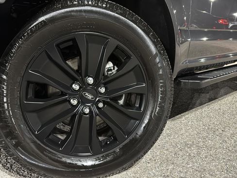 Used 2020 Ford F150 Lariat image 9