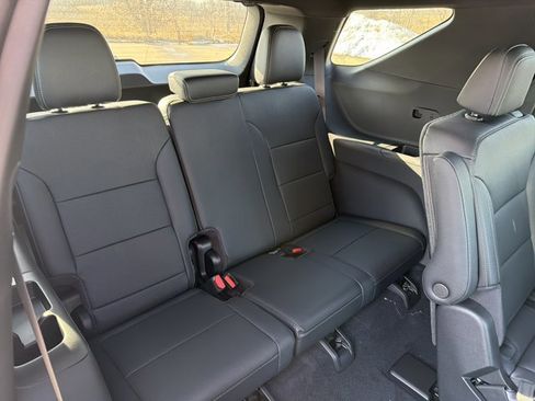 New 2026 Chevrolet Traverse LT image 30