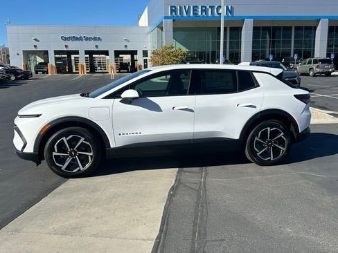 New 2026 Chevrolet Equinox EV LT w/ Comfort Package image 24