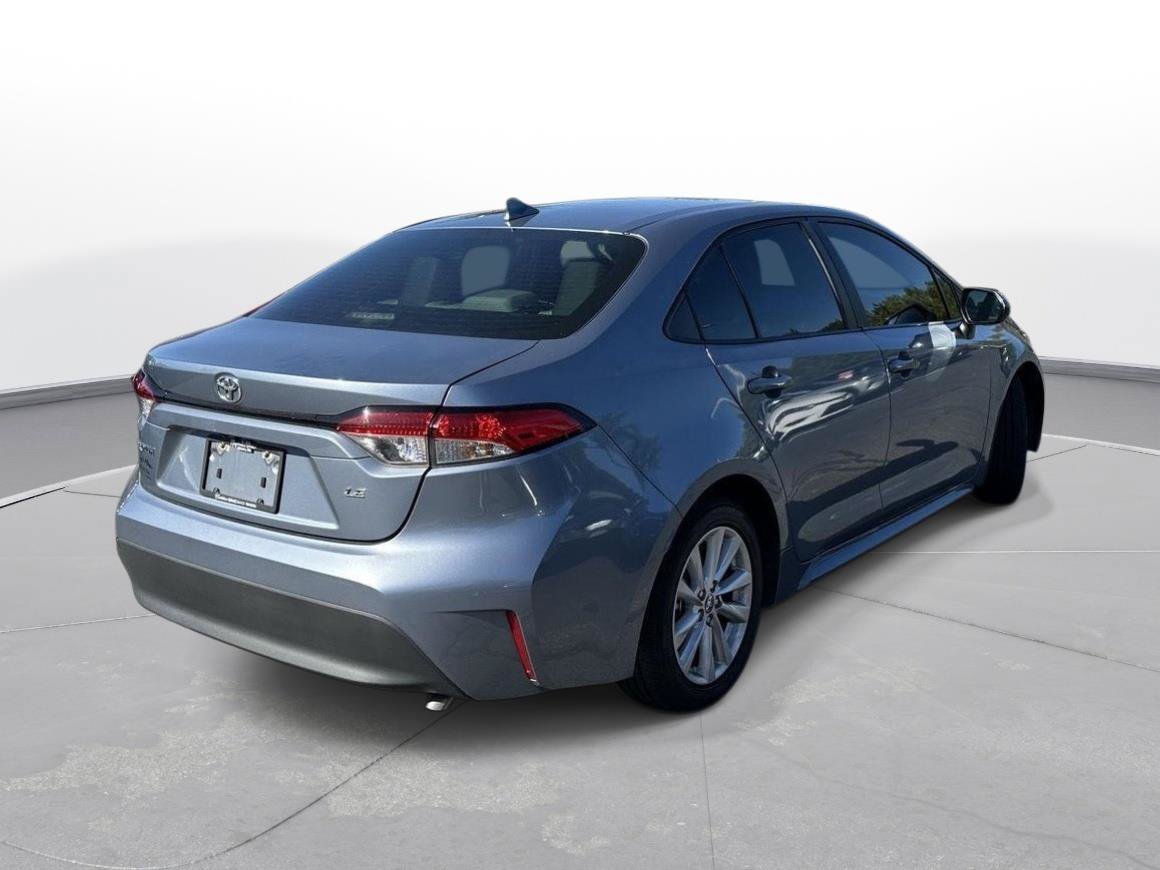 Used 2024 Toyota Corolla LE w/ LE Convenience Package FWD image 6