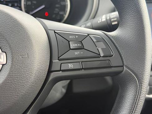 Certified 2025 Nissan Kicks Play S image 17