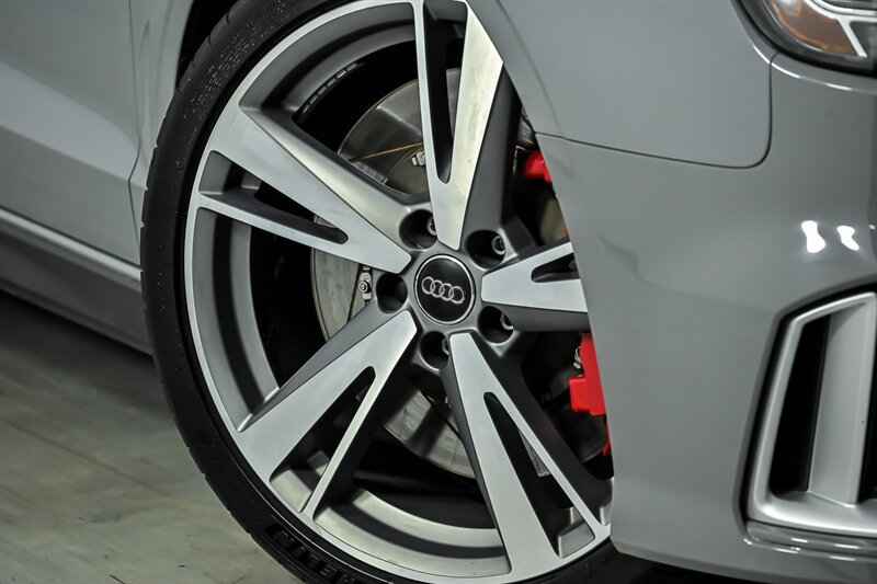 Used 2020 Audi RS 3 w/ Navigation Package AWD/4WD image 3