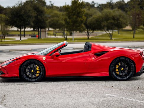Used 2021 Ferrari F8 Tributo Novitec Upgrades image 34