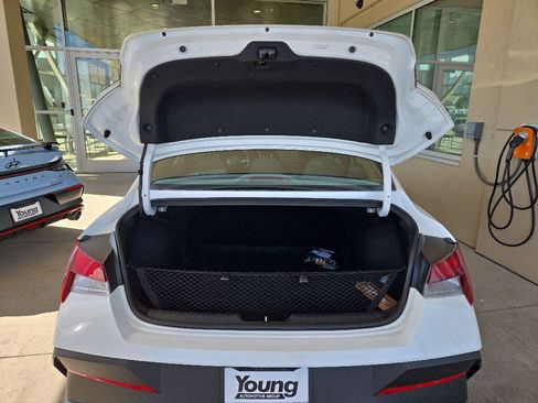 New 2026 Hyundai Elantra Sport FWD image 21