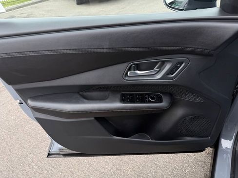 Certified 2024 Nissan Ariya FWD image 19