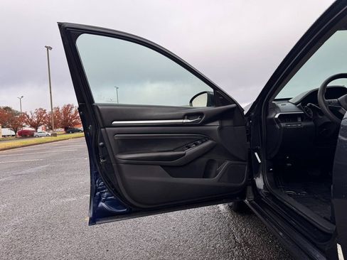 Used 2021 Nissan Altima 2.5 SV image 9