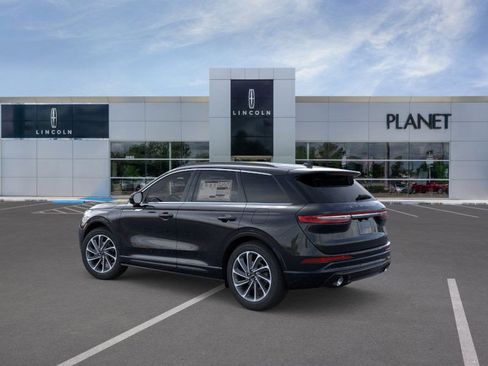 New 2025 Lincoln Corsair Grand Touring image 4