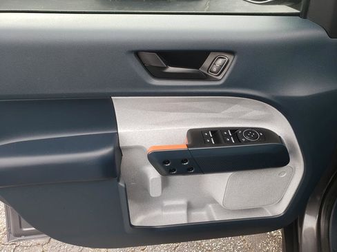 Used 2024 Ford Maverick XLT w/ XLT Luxury Package image 11