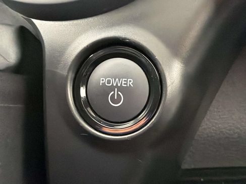 Certified 2025 Toyota Sienna Platinum FWD image 20