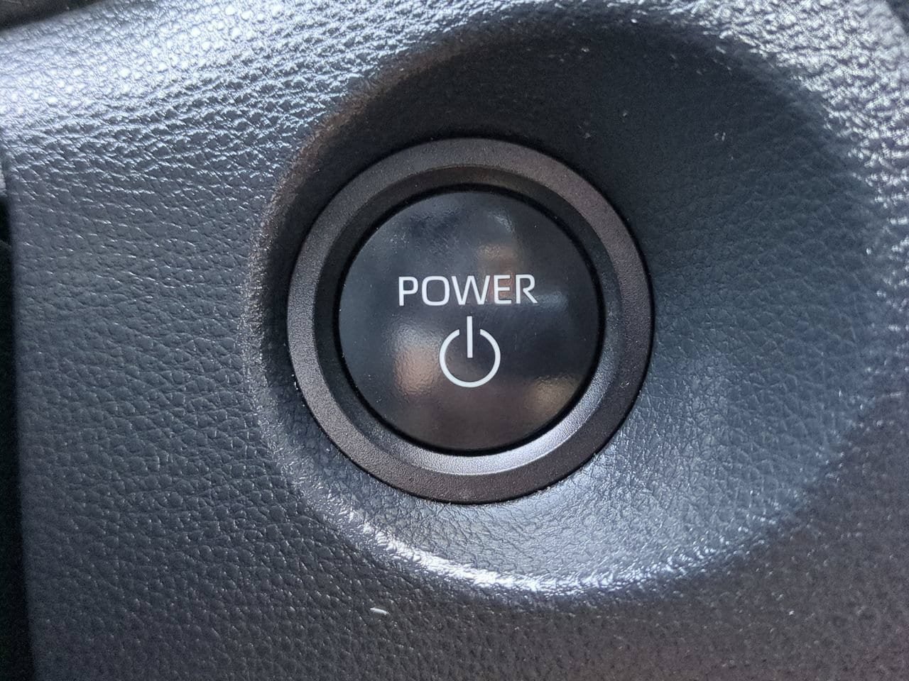 Used 2024 Toyota Corolla Cross AWD Hybrid w/ Convenience Package image 28