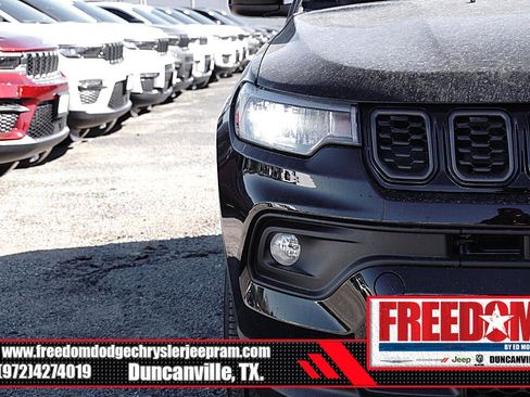 New 2026 Jeep Compass Latitude image 43