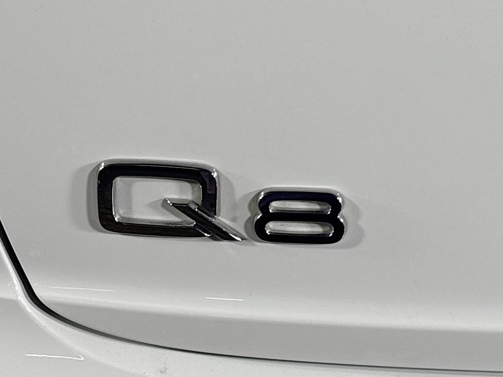 Used 2023 Audi Q8 Premium w/ Convenience Package AWD/4WD image 25