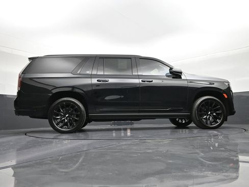 Certified 2024 Cadillac Escalade ESV Sport Platinum w/ LPO, ONYX Package RWD image 25