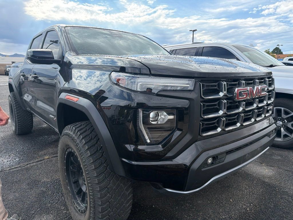 Used 2023 GMC Canyon AT4 AWD/4WD image 2