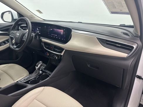 Used 2024 Buick Encore GX Sport Touring image 28