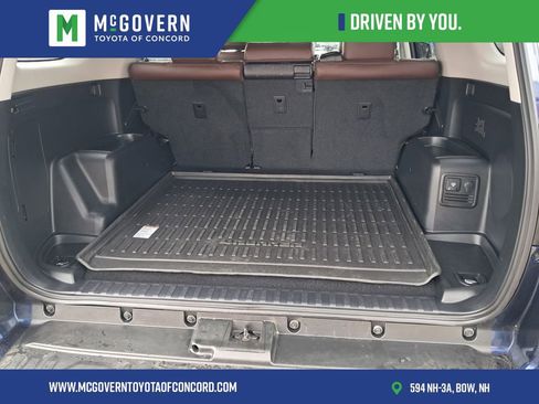 Used 2024 Toyota 4Runner Limited AWD/4WD image 6