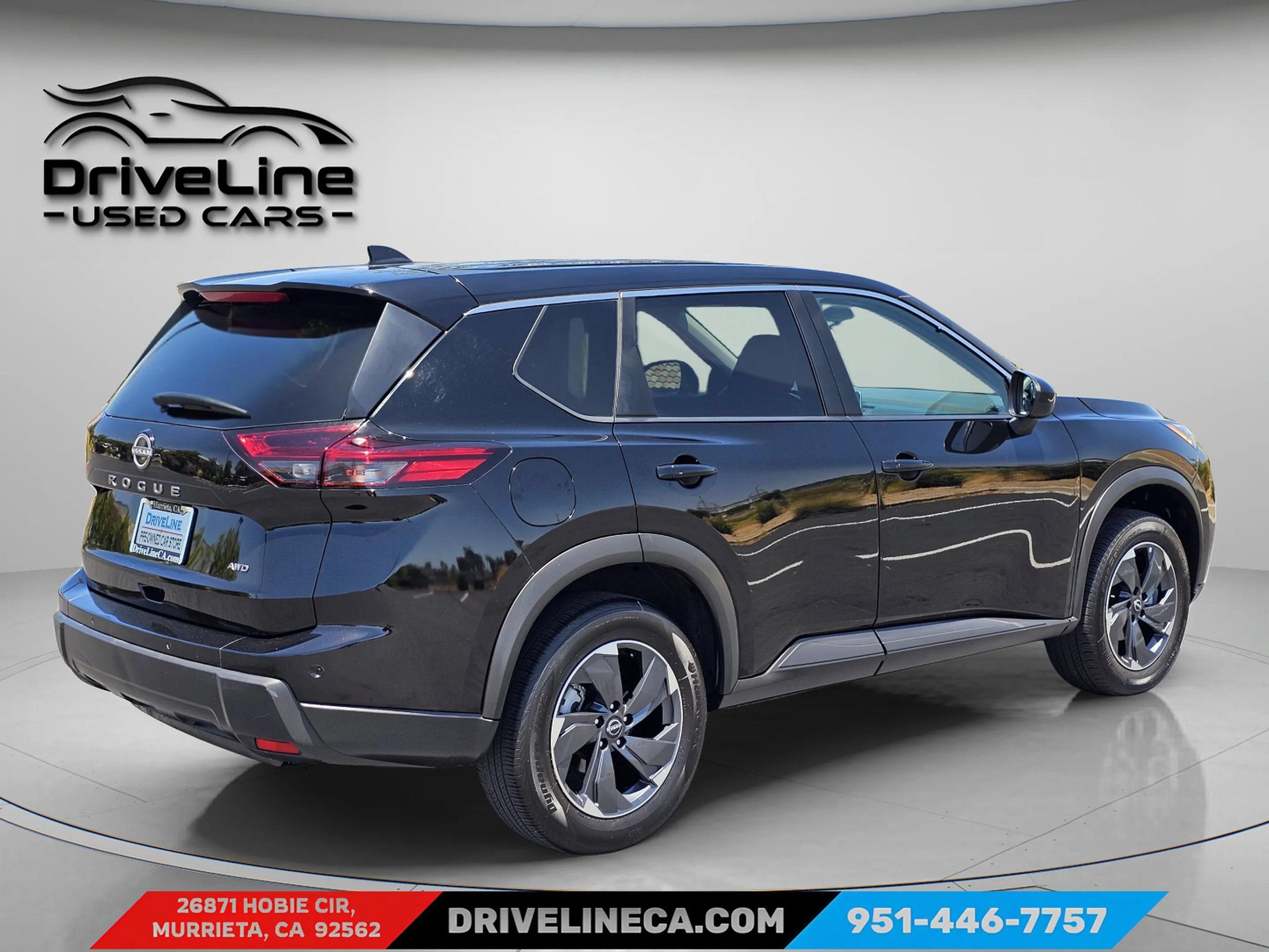 Used 2025 Nissan Rogue SV AWD/4WD image 11