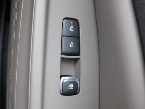 New 2026 Kia Carnival EX image 24