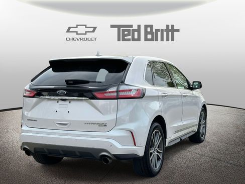 Used 2019 Ford Edge Titanium w/ Equipment Group 301A AWD/4WD image 4