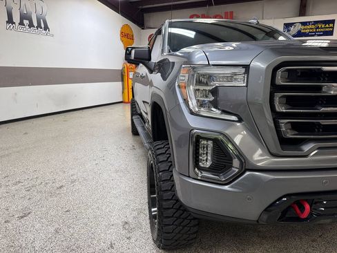 Used 2020 GMC Sierra 1500 AT4 w/ AT4 Premium Package AWD/4WD image 14