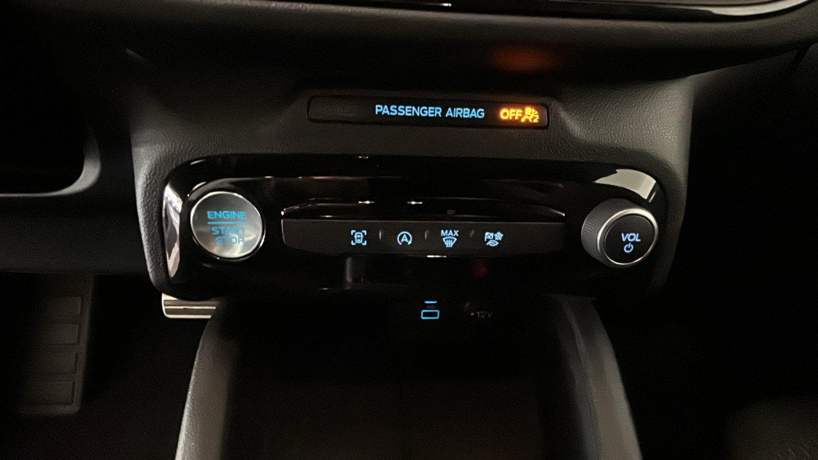 Used 2023 Ford Escape ST-Line w/ Tech Pack #1 AWD/4WD image 26