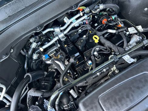 Used 2023 Ford Explorer XLT w/ Equipment Group 202A image 30