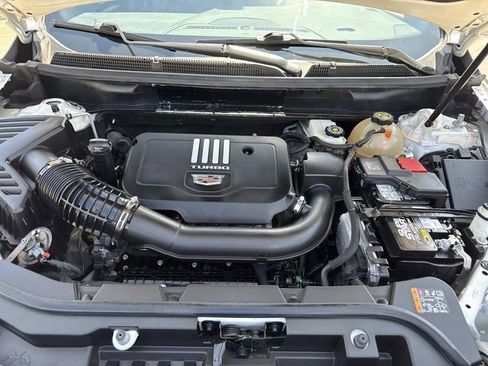 Used 2022 Cadillac XT5 Luxury w/ LPO, Floor Liner Package FWD image 19