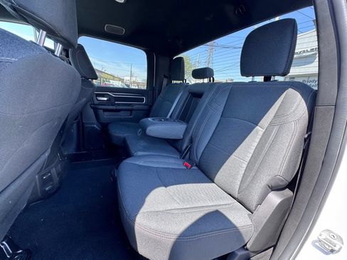 Used 2025 RAM 2500 Big Horn AWD/4WD image 16