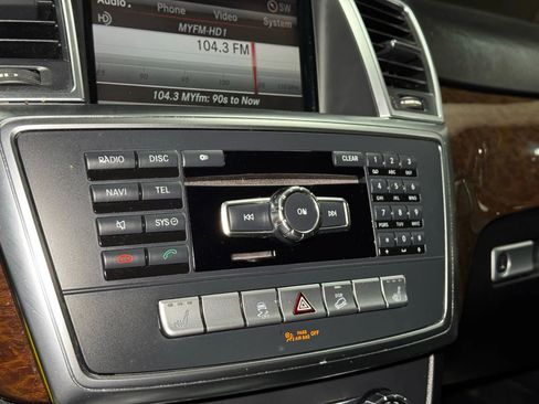 Used 2013 Mercedes-Benz ML 350 BlueTEC 4MATIC image 55
