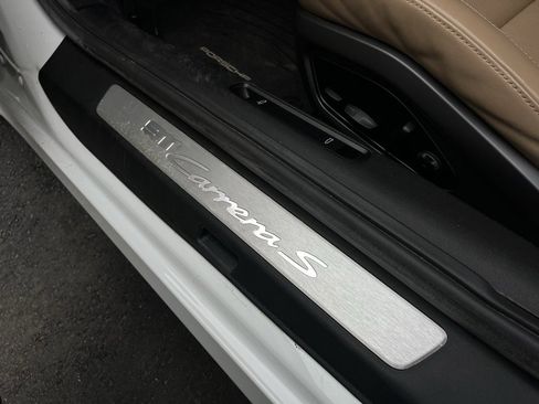 Used 2020 Porsche 911 Carrera S image 10